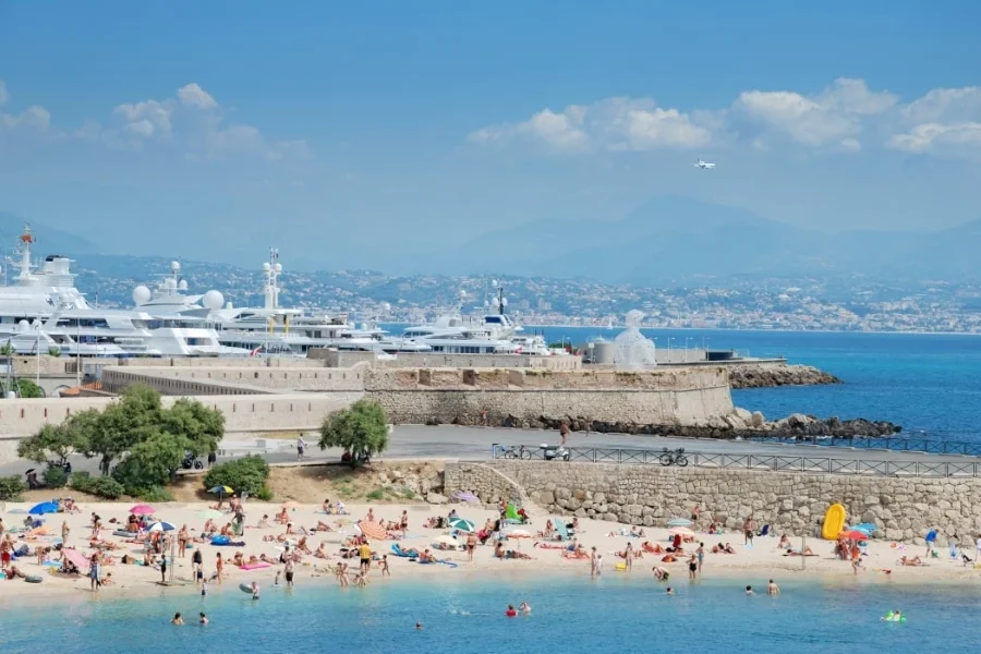 Ort & Umgebung — Antibes 1